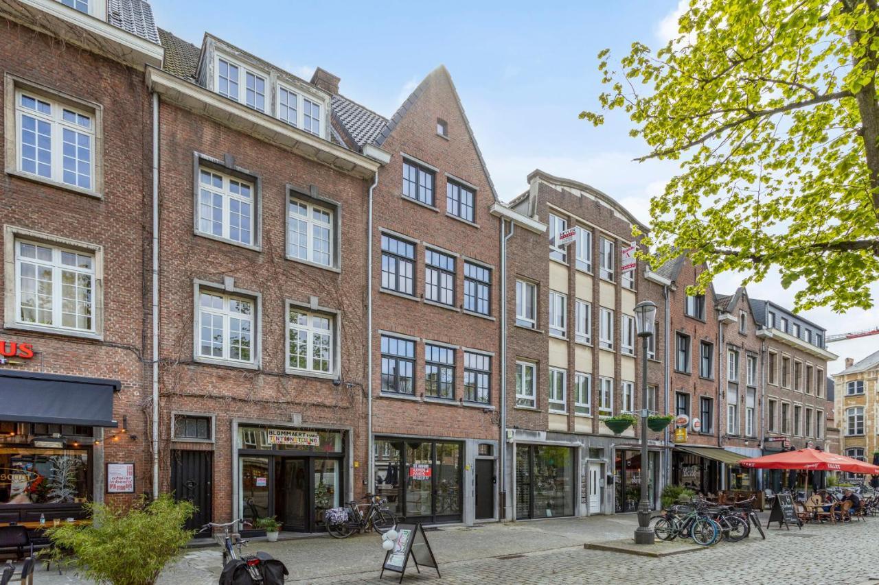 Апартаменты Vrijdagmarkt By Lit D'Art Антверпен Экстерьер фото